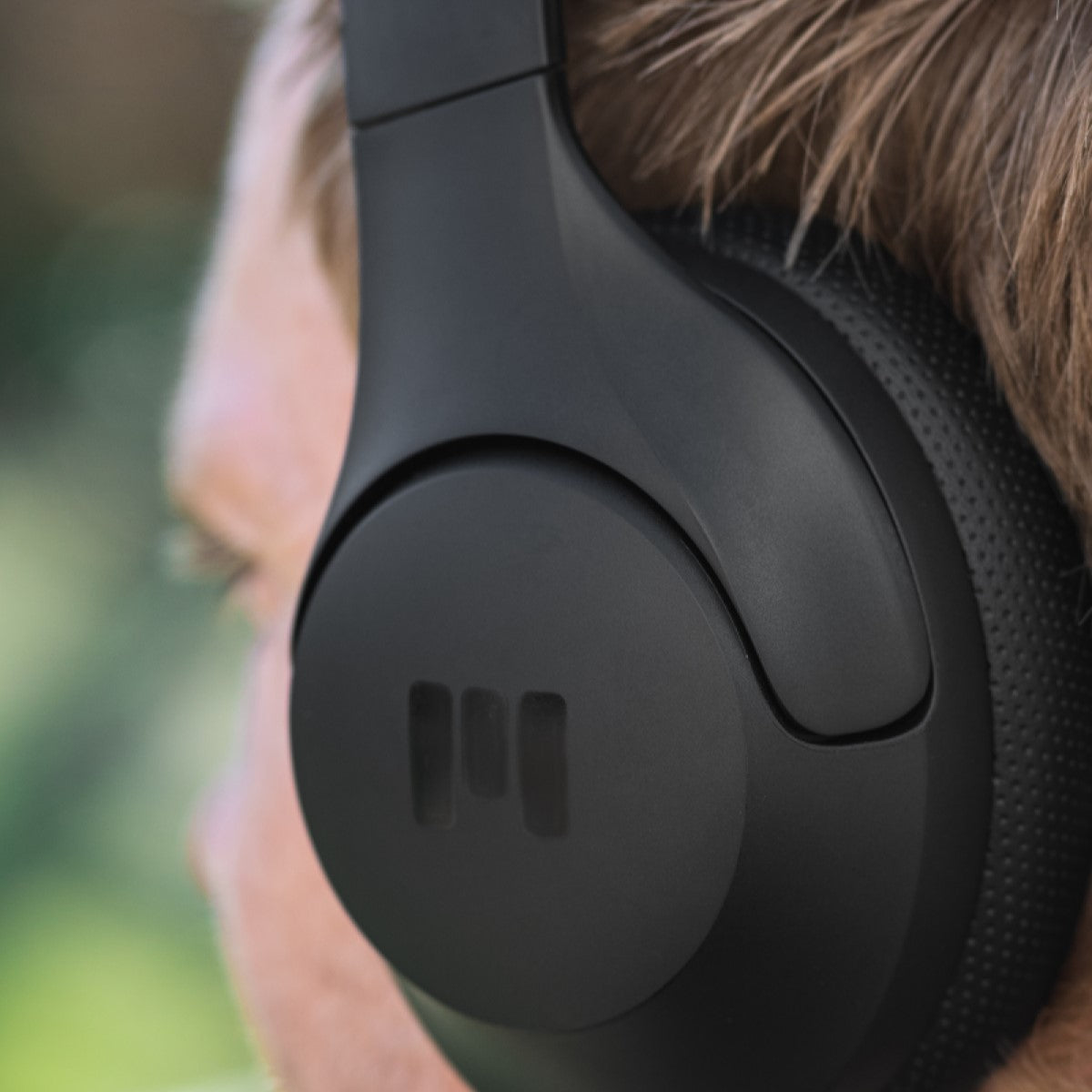 MOOVE 45i - Black in Black